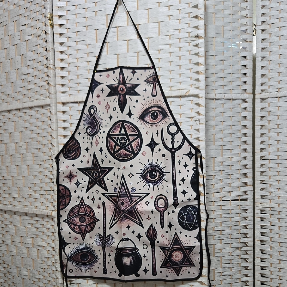 Mystical Patterned Apron NWT